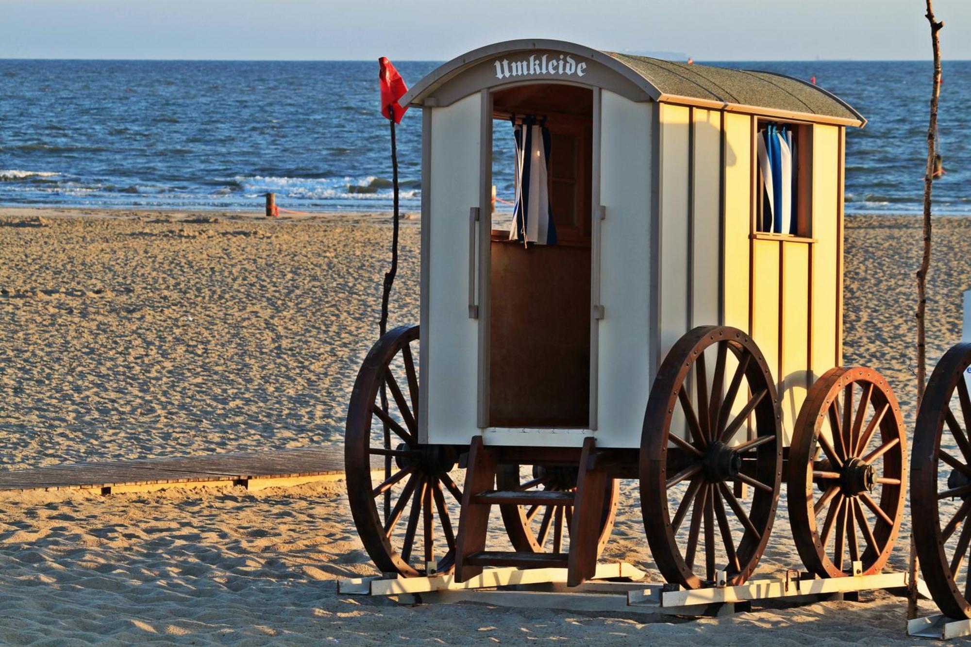 Haus Seeigel Stranddistel ノルダーナイ エクステリア 写真